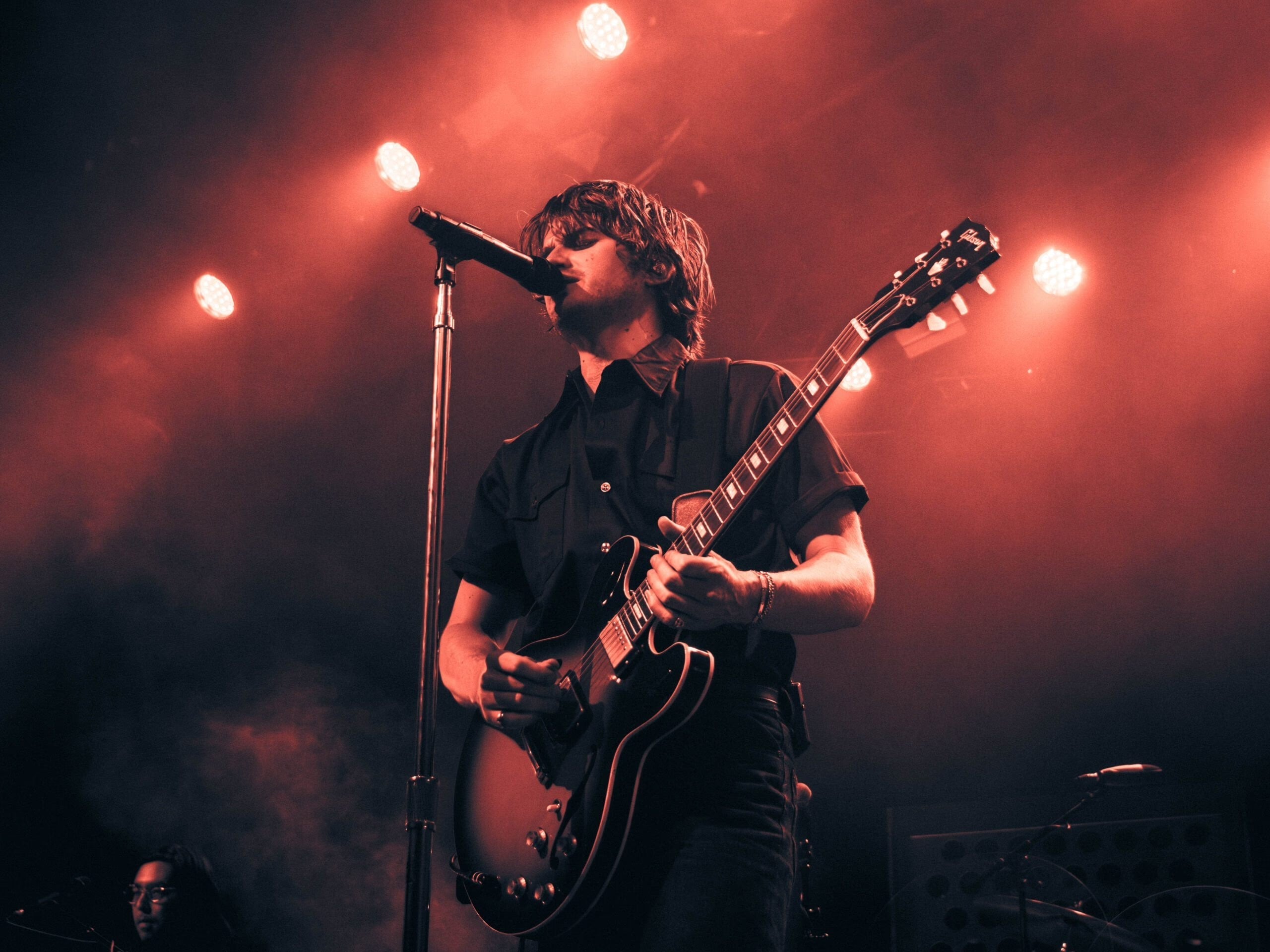 À quoi ressemble la musique de Joe Keery, révélation de Stranger Things ?